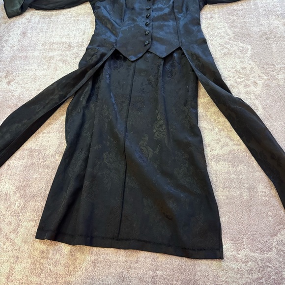 Amanda Lane Vintage Women’s XS/S Black Gothic Vampire Button-up Duster Overcoat - Picture 4 of 12